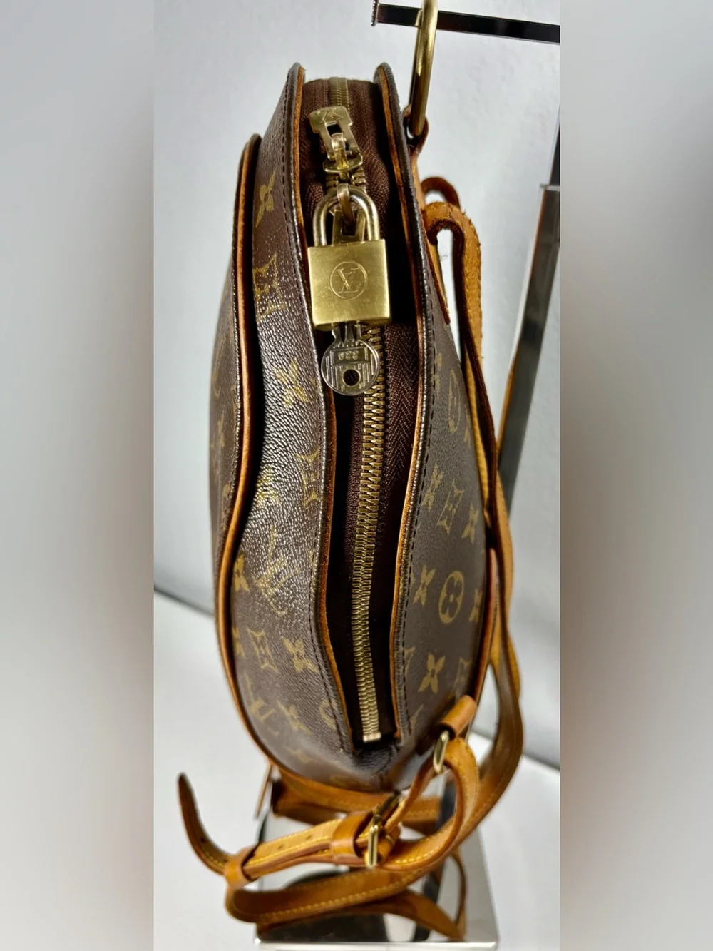 LOUIS VUITTON Vintage Monogram Ellipse Sac a Dos Backpack W/Lock & Dust bag